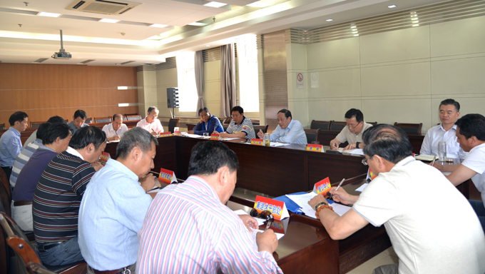 �����˵�Ӱ
ר���о���ʵʡί�Կ�־�����Ҫ��ʾ����