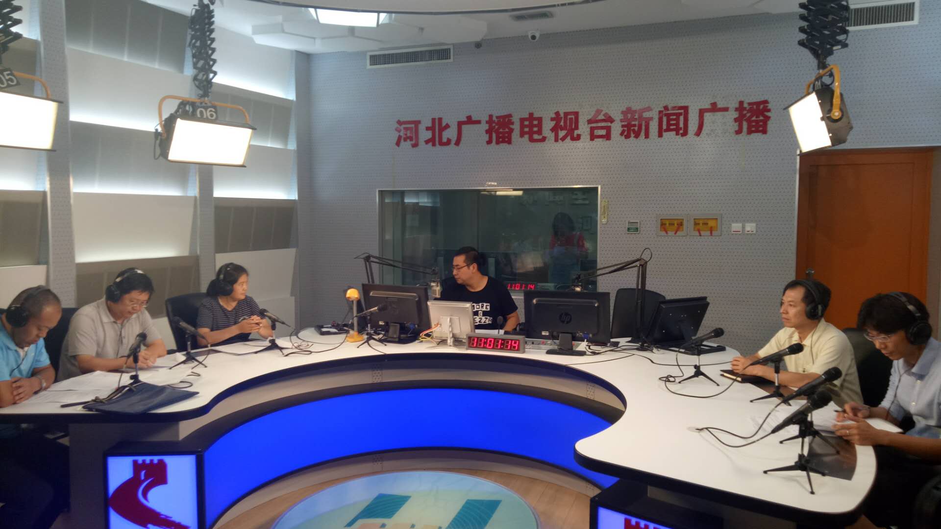 �Ҿ����͡��������ߡ���Ŀ