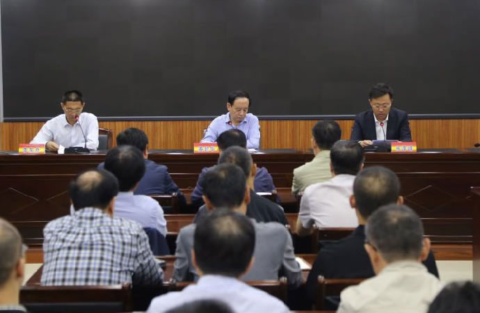 �����˵�Ӱ
�ٿ��ɲ���� ������Ҫ�쵼��������