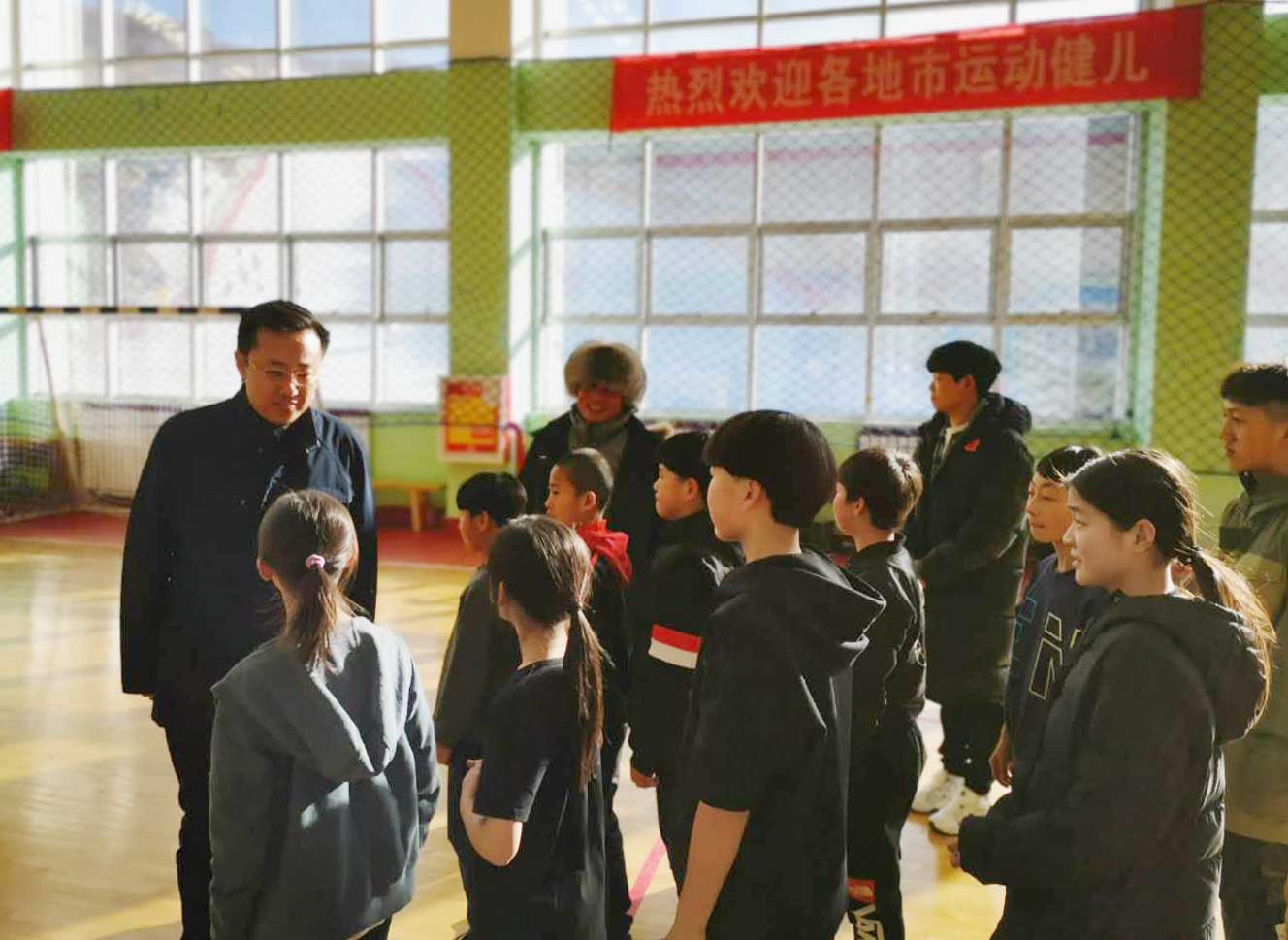 ����ǰ�����˵�Ӱ
�ֳ�����嵽�������ĵ��п���