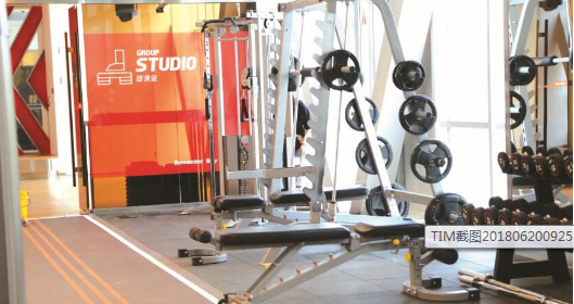 �۰���������ʸ߶˹�������������ϵ