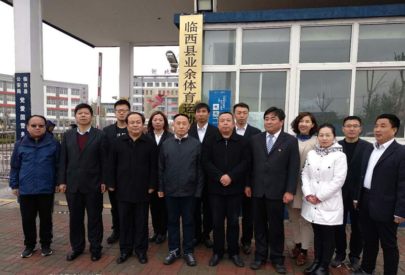 ��̨�г����˵�Ӱ
�ֳ������¸������ص���