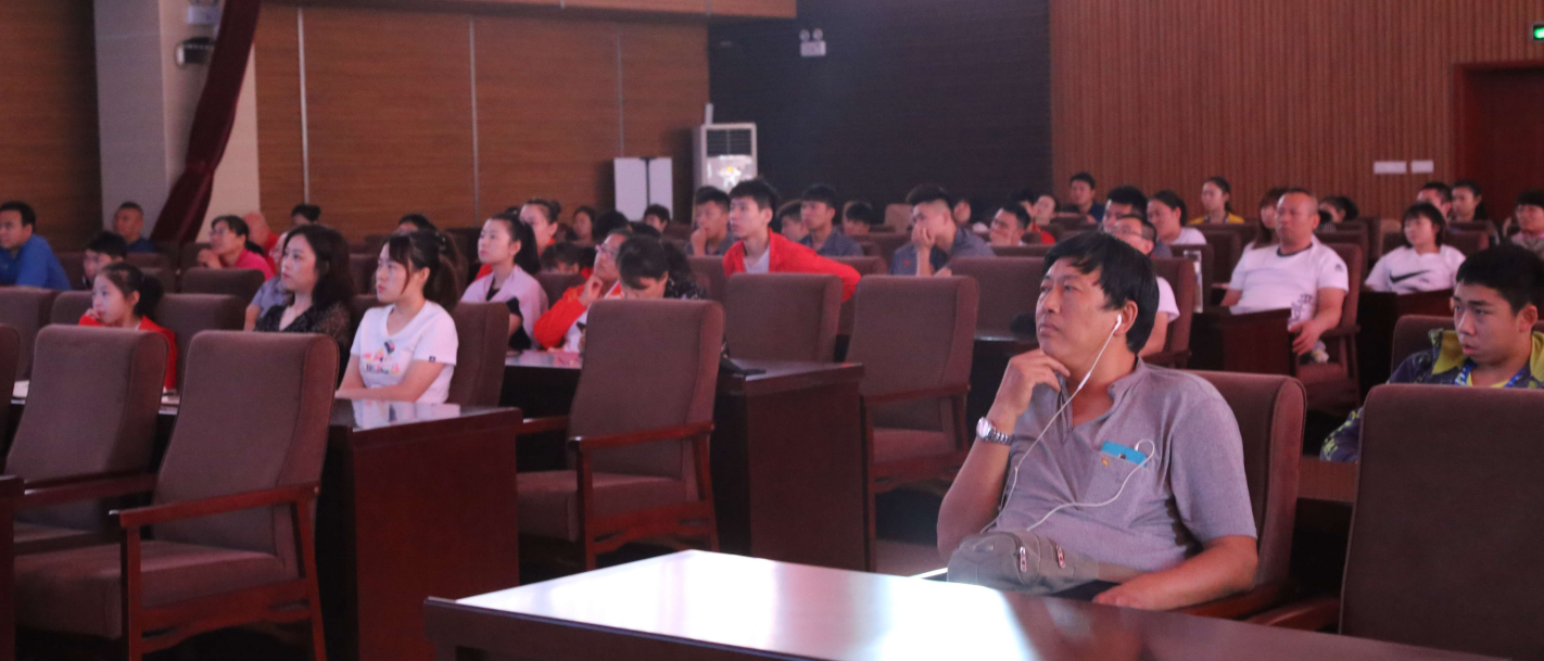 ������֮�� չ����֮�� �����˵�Ӱ
��չ�����š���Ӱ�