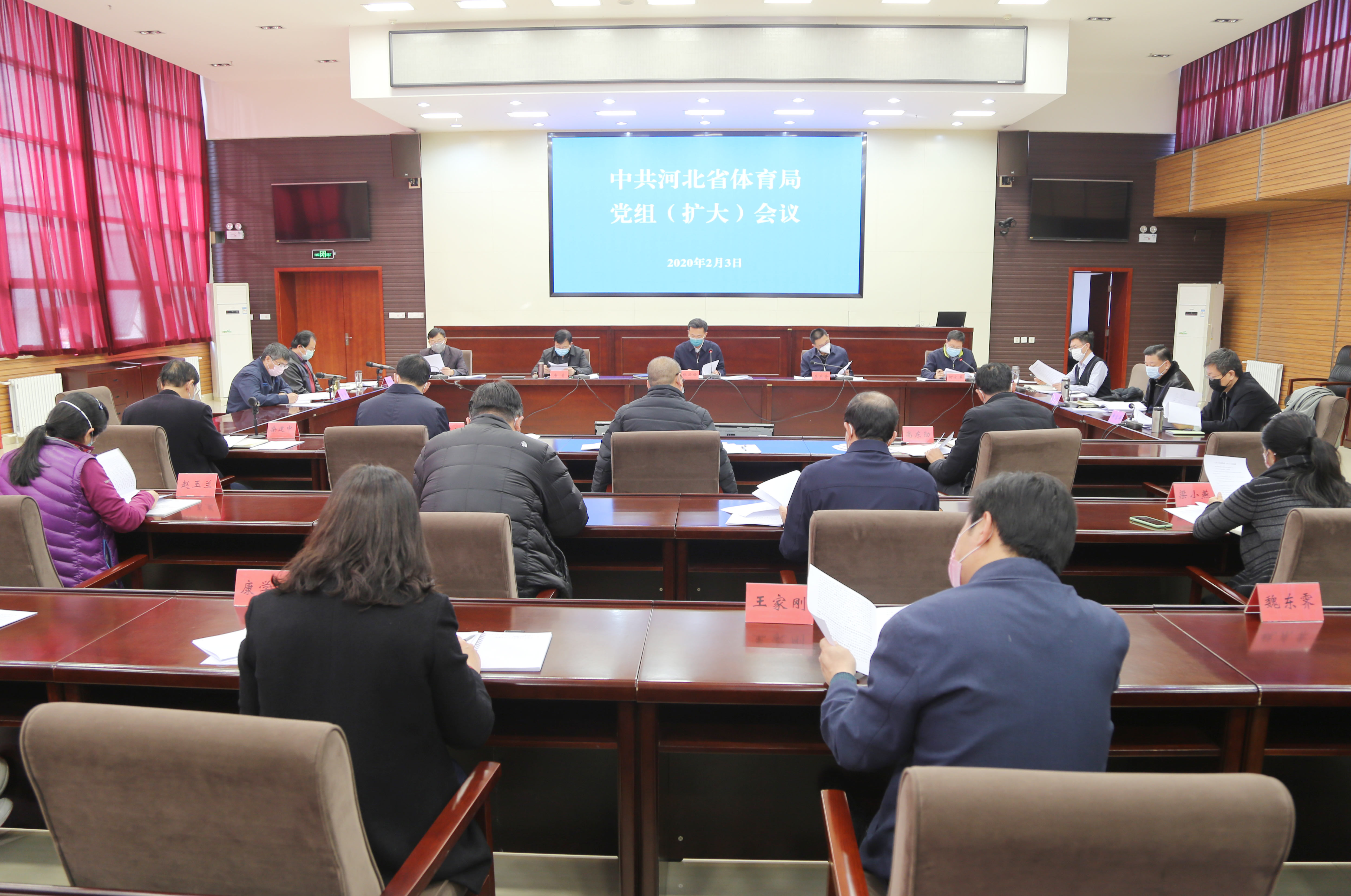 �����˵�Ӱ
�ٿ������������ר���о�������ع���