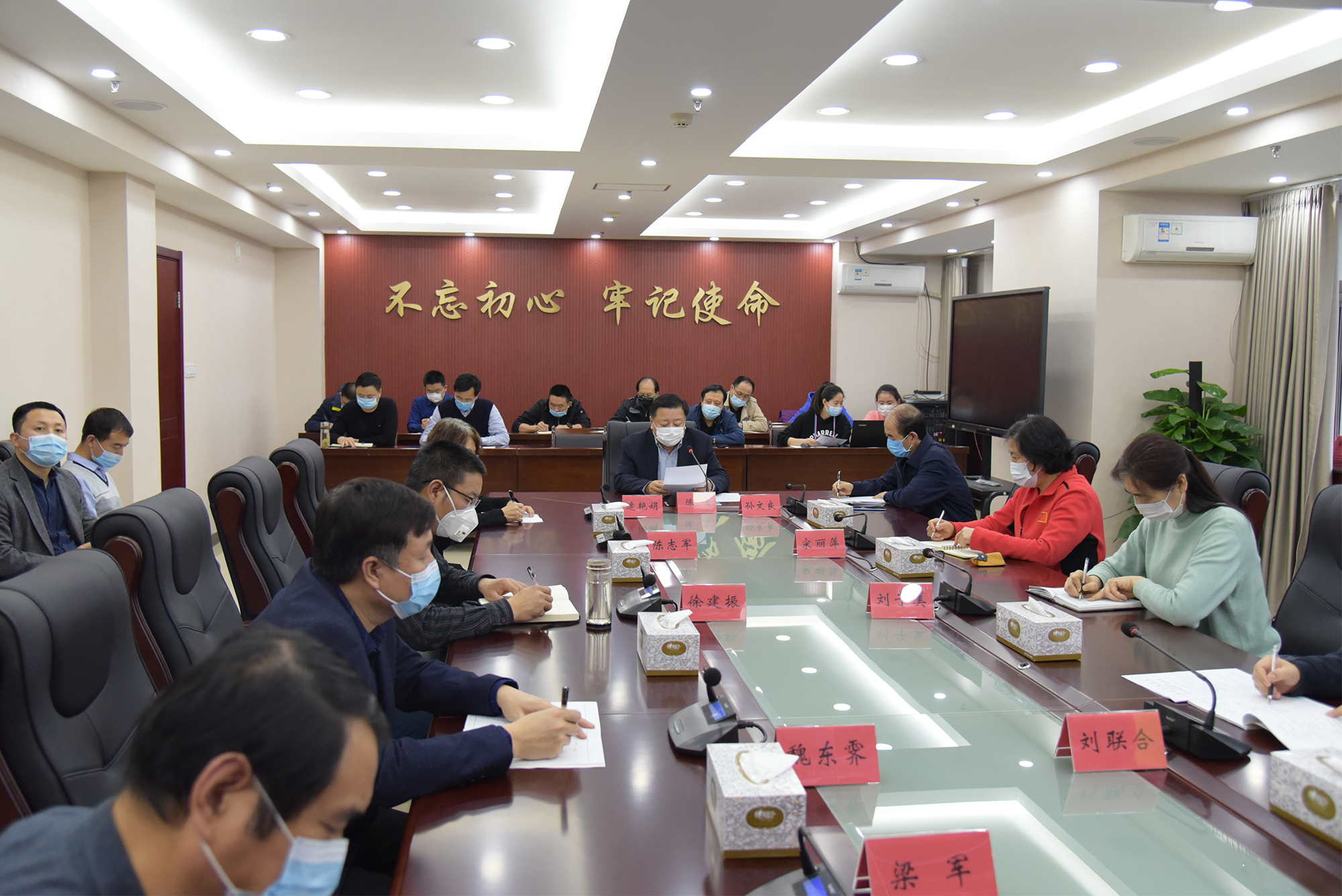 �����˵�Ӱ
�ٿ���������������һ�׶���̨��Э����