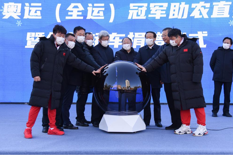 ����������ʵ���ж�������������м���ƶ�������ˣ�ȫ�ˣ��ھ���ũֱ����ʽ����