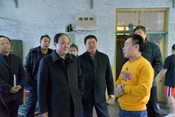 <b>�����˵�Ӱ
�쵼��ʡʯ��ׯѵ�����ص���</b>