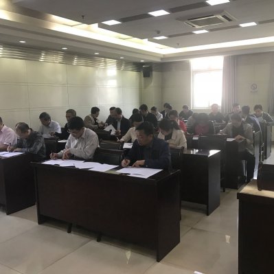 �����˵�Ӱ
��֯��չ�����ι�����ƽ������֪ʶ����