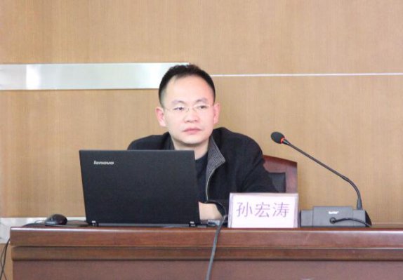 �����˵�Ӱ
�ٿ����񹫿�������ѵ��