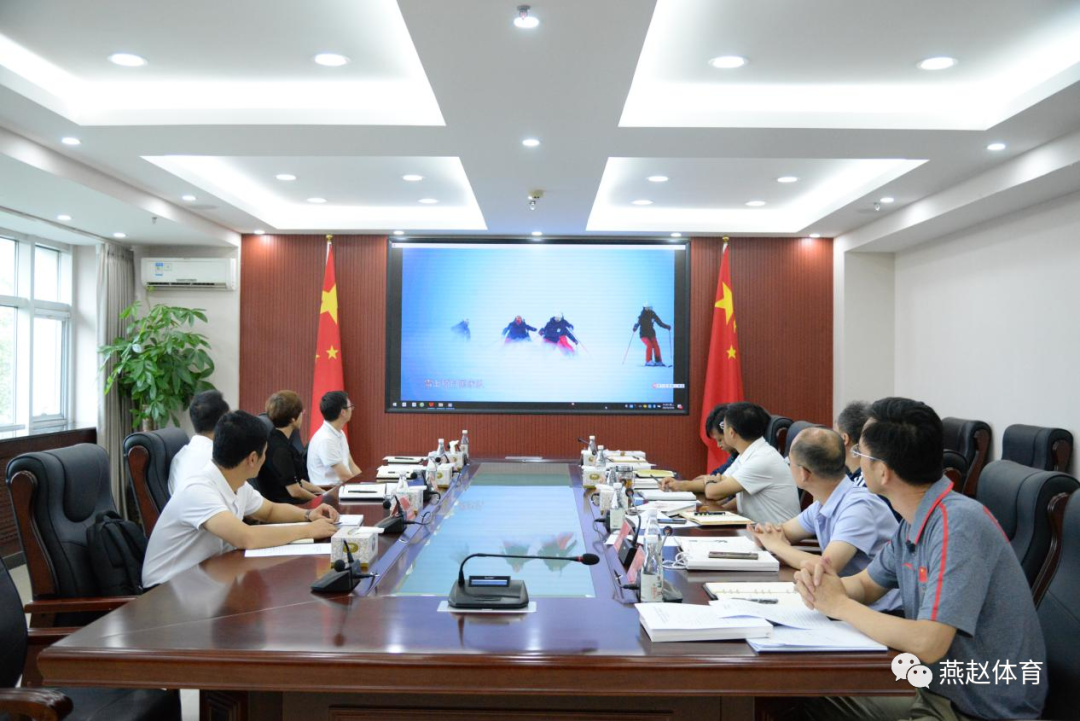 ���鹲���� �����ٷ�չ�����˵�Ӱ
���½�����������ŵڶ�ʦ���Ź����Ļ������������ξ��ٿ���̸��