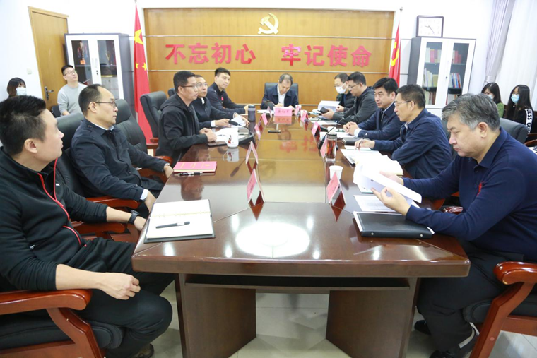 ���븰�������Ŀ�չ����