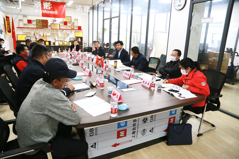 ���븰�ﾶ���ĵ���