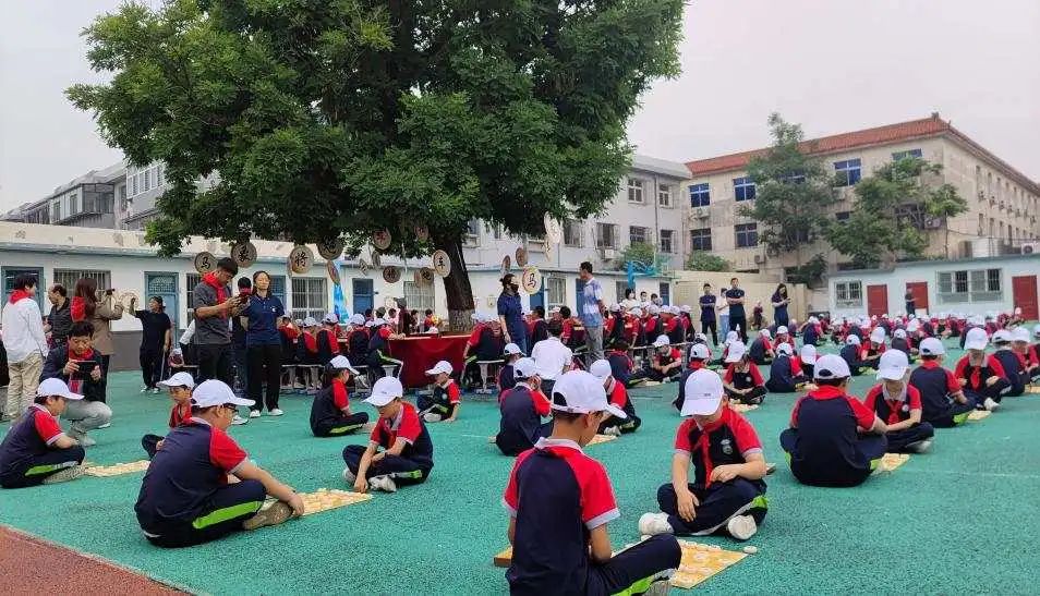 ȫ������У����������һ��ר���ӱ����᳡����ǧ�˶���