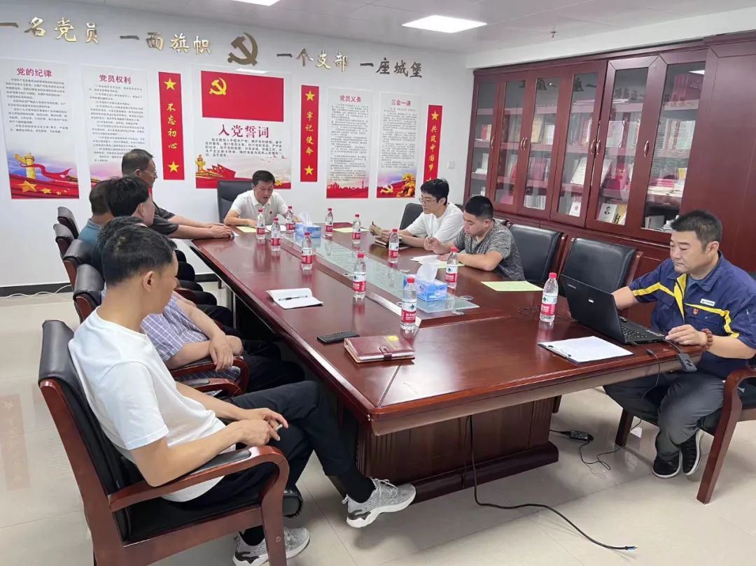 �˶�����ѧУ��չȼ����ȫ������ѵ