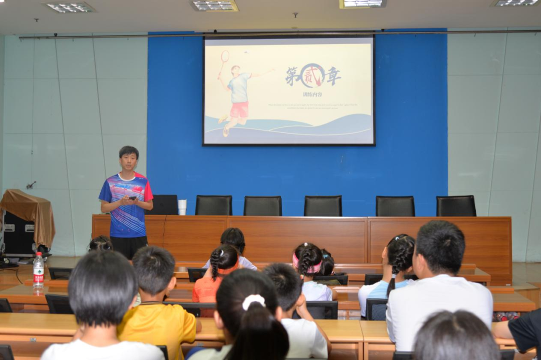 �����˵�Ӱ
�ݾٰ조���ܰɡ����ꡱ��ë�򹫿���