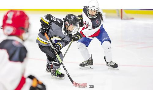 <b>С���򱳺�Ĵ��г�</b>