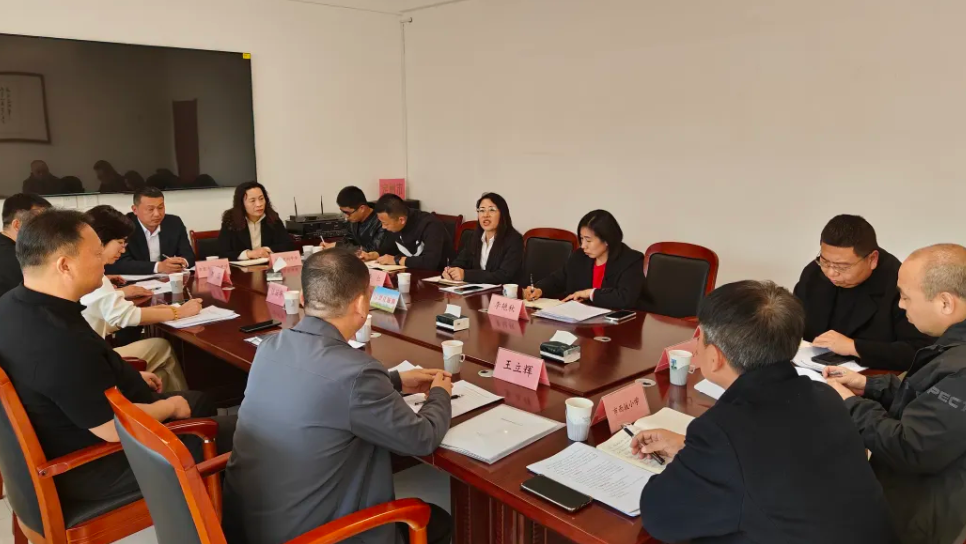 �����˵�Ӱ
�������������ؽ���ר����鸰���ݶ�������