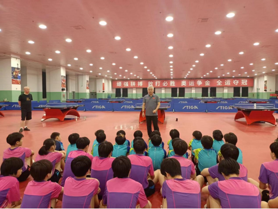 �˶�����ѧУ��֯Ӫ��ר���¶ӽ���