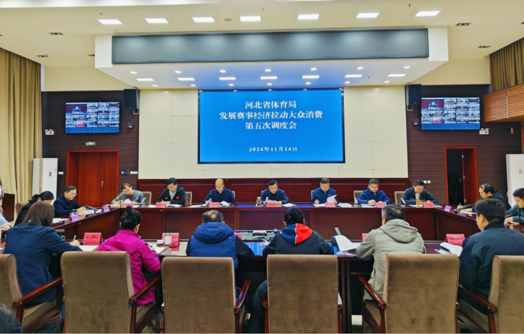 <b>�����˵�Ӱ
�ٿ���չ���¾��������������ѵ���ε��Ȼ�</b>