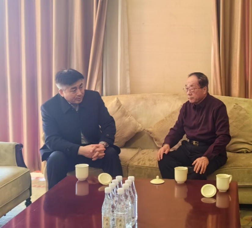 <b>�����˵�Ӱapp
����ǰ�߷�ο���������ϸɲ�</b>