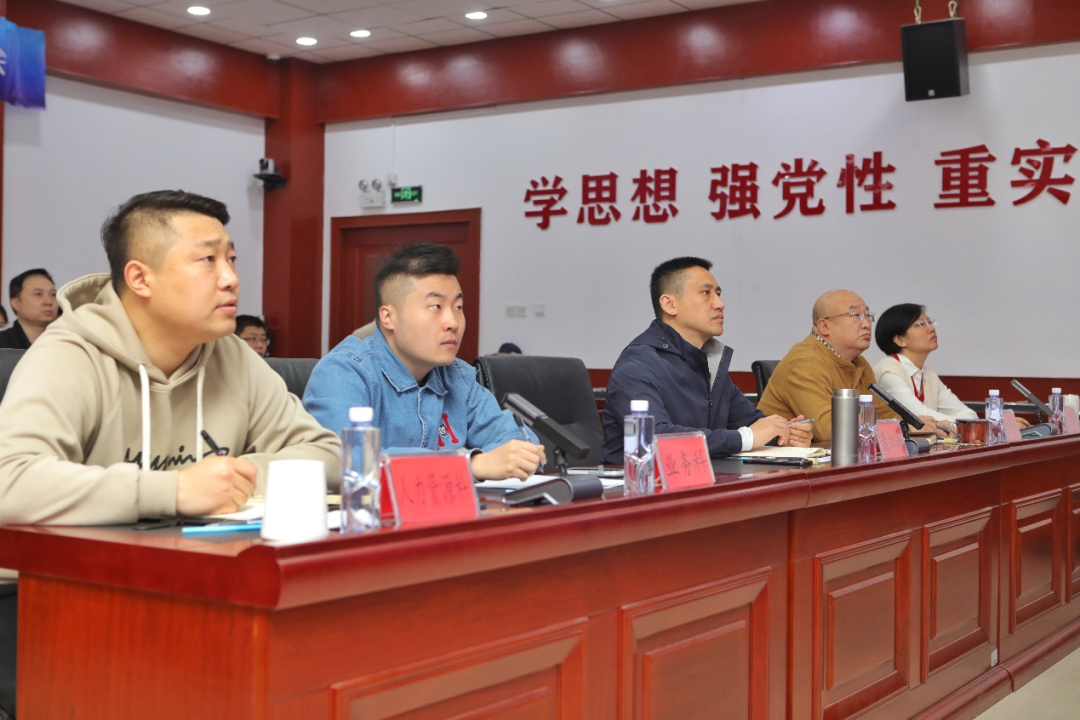 ��������˲ſ�����о��㱨�Բ������