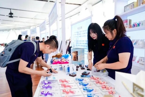 ���������»�������������Ļ����δ����衱ר��չ�����żҿڿ�Ļ